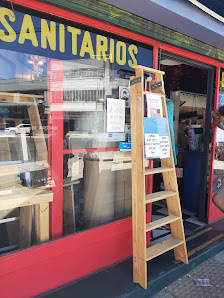 Vidriera de sanitarios de Ferretería 7/8